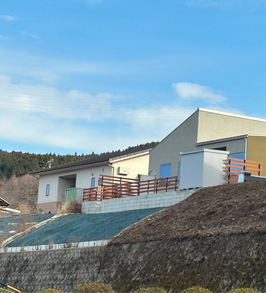 工場・倉庫の防草工事